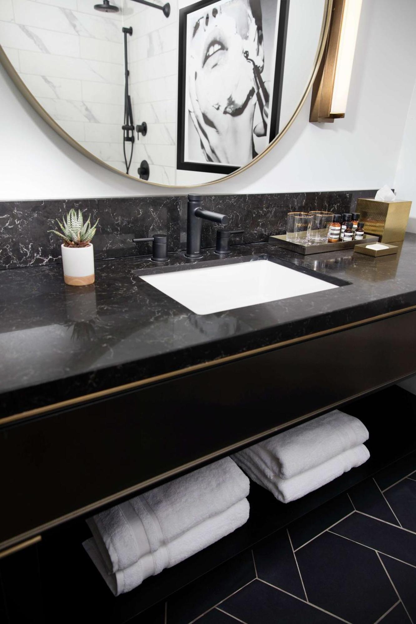 Hotel C. Baldwin, Curio Collection By Hilton 4*