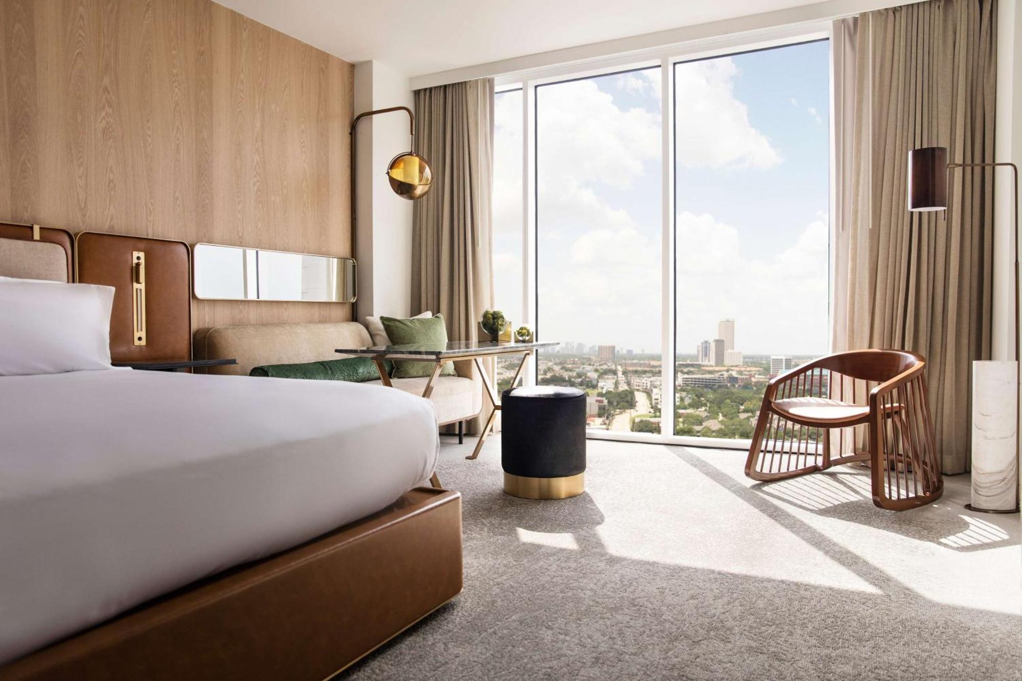 C. Baldwin, Curio Collection By Hilton