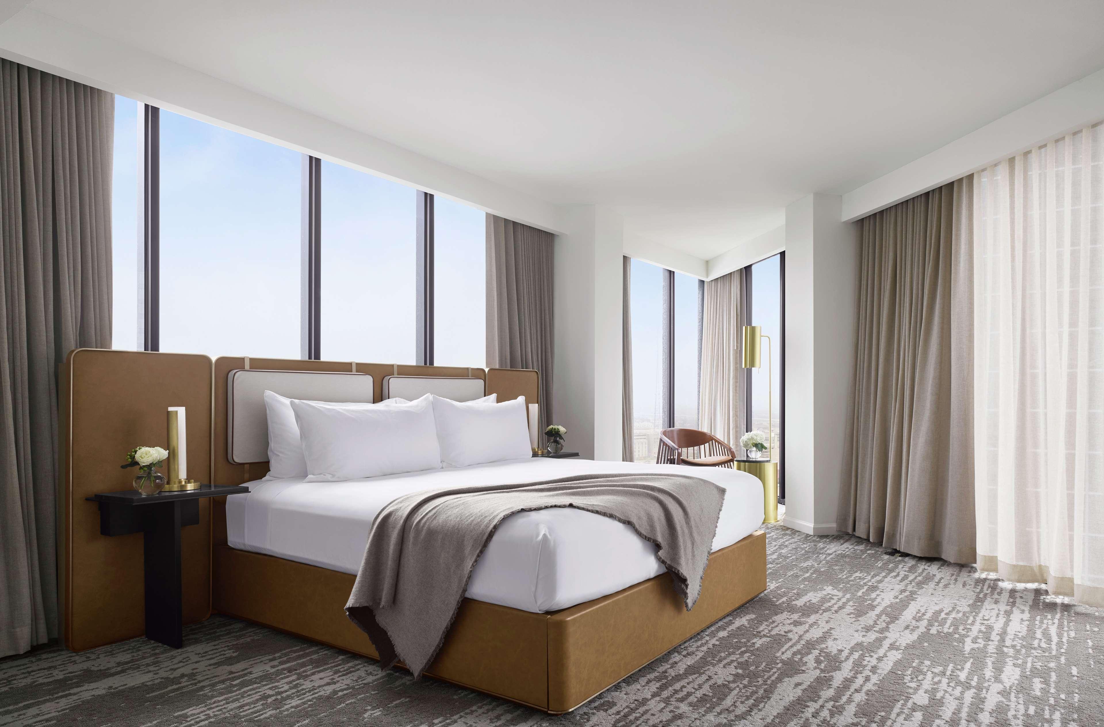 C. Baldwin, Curio Collection By Hilton